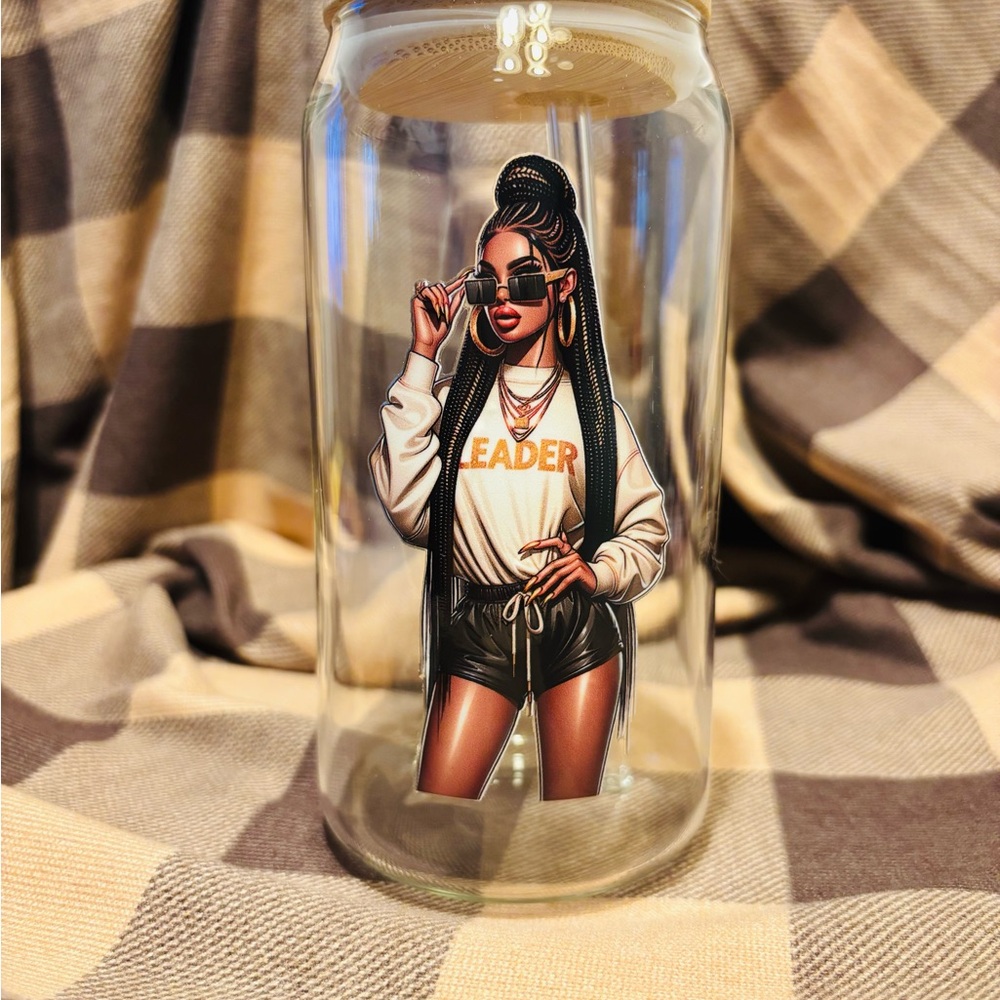 Stylish Glass Coffee Jar with Fashionable Design
